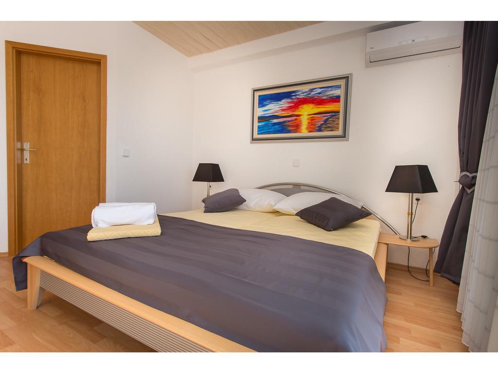 Lanterna Rooms Turanj Εξωτερικό φωτογραφία