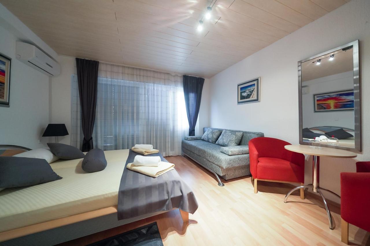 Lanterna Rooms Turanj Εξωτερικό φωτογραφία